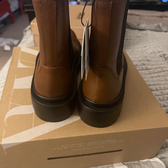 Leather boots - Picture 3 of 7